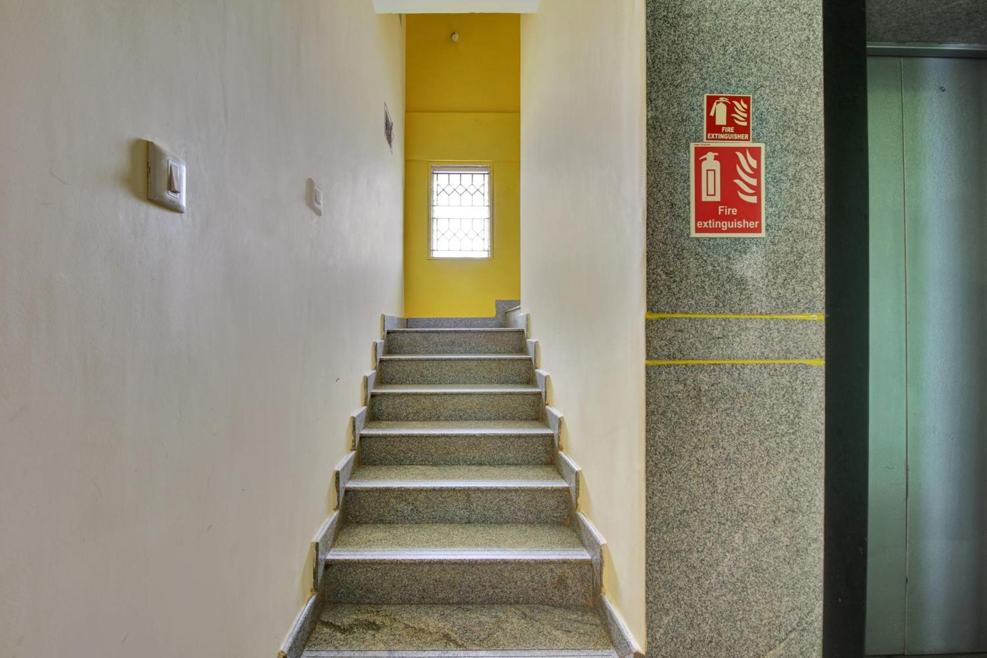 Hotel O Metro Inn Manyata バンガロール エクステリア 写真